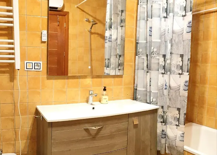 Arco Mediterraneo Independiente * 托雷维耶哈